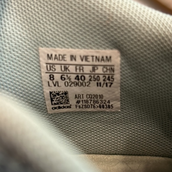 Adidas Originals NMD_R2 - Picture 7 of 7